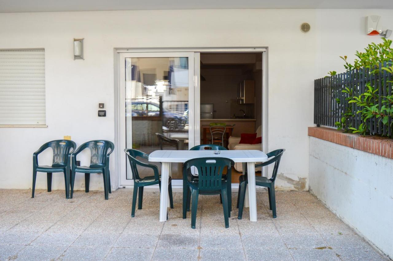 Homiday - Residence Prestige Pineto Esterno foto
