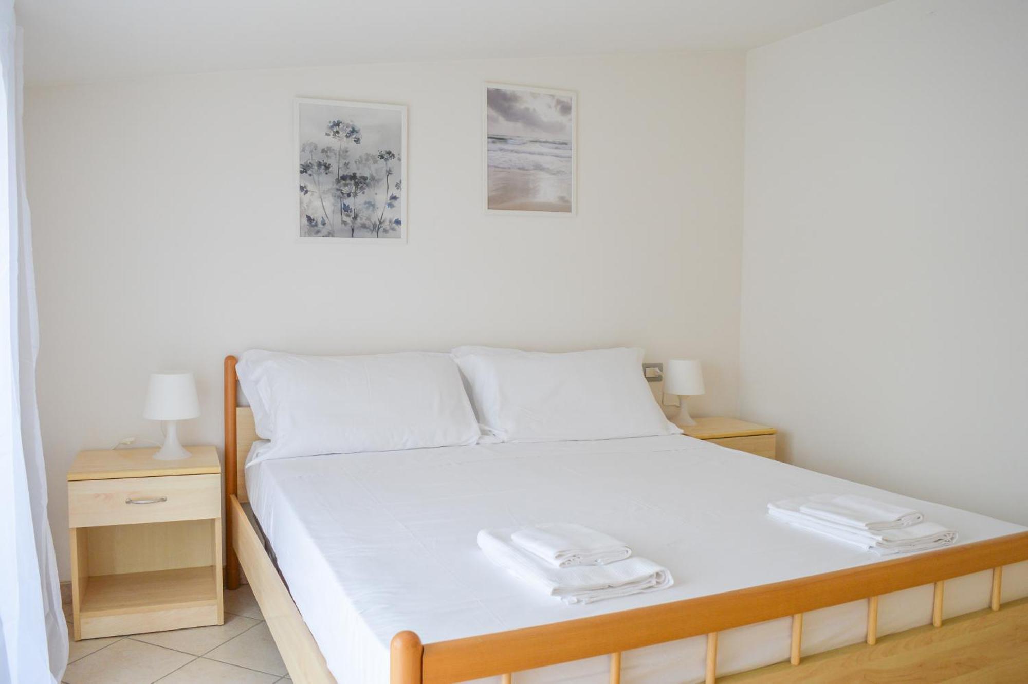 Homiday - Residence Prestige Pineto Esterno foto