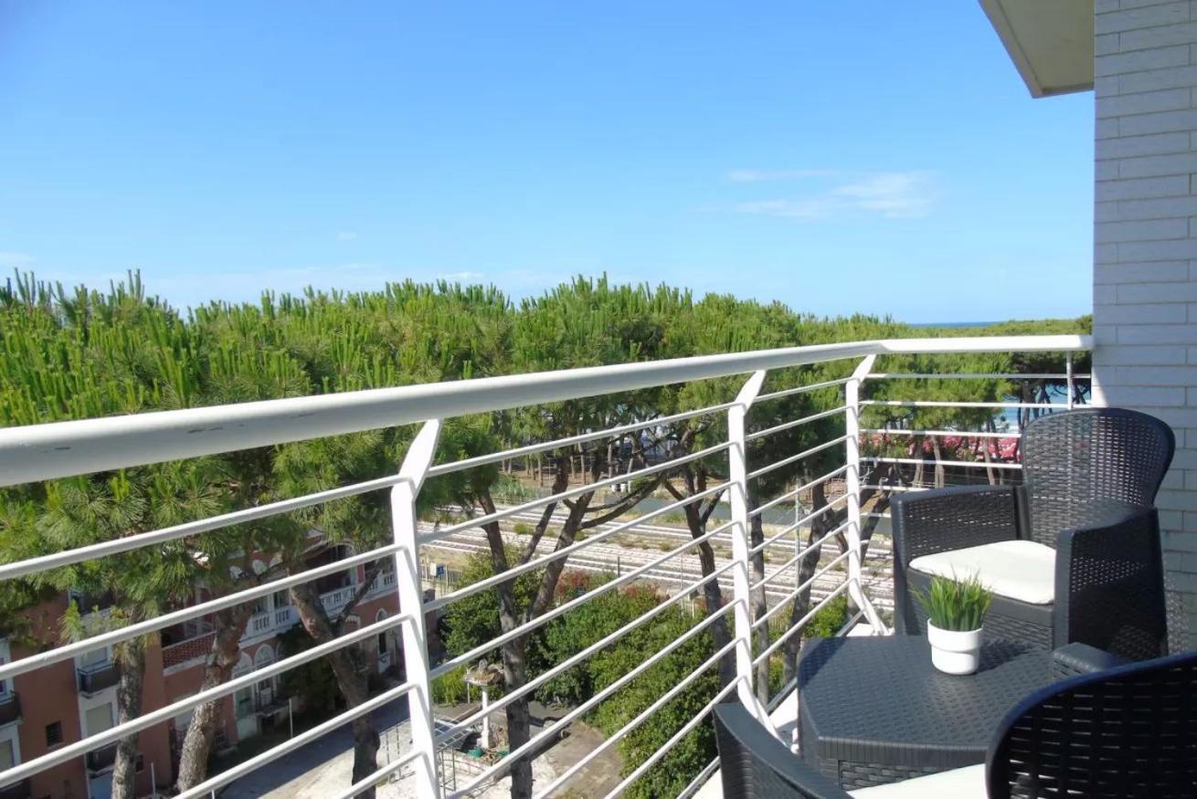 Homiday - Residence Prestige Pineto Esterno foto