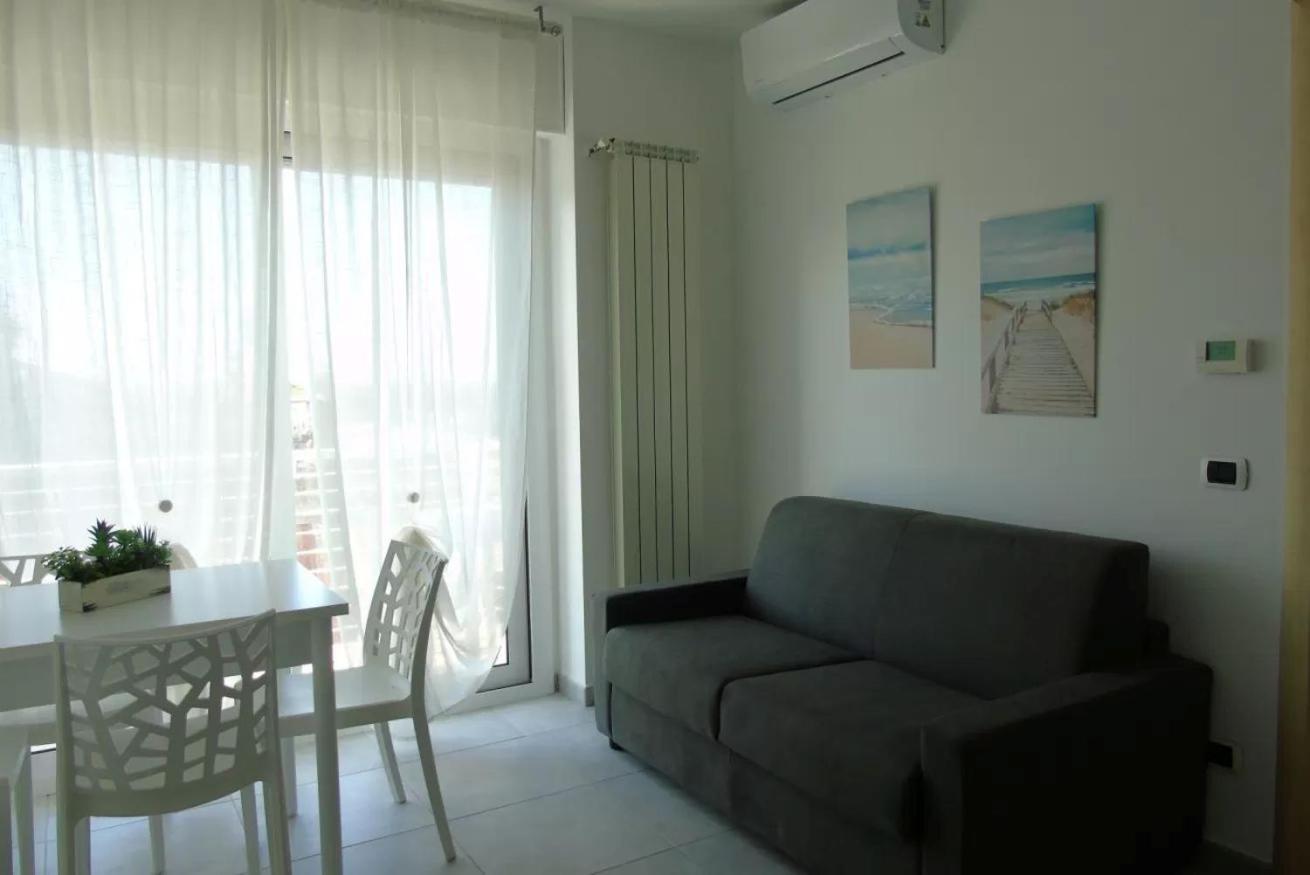 Homiday - Residence Prestige Pineto Esterno foto